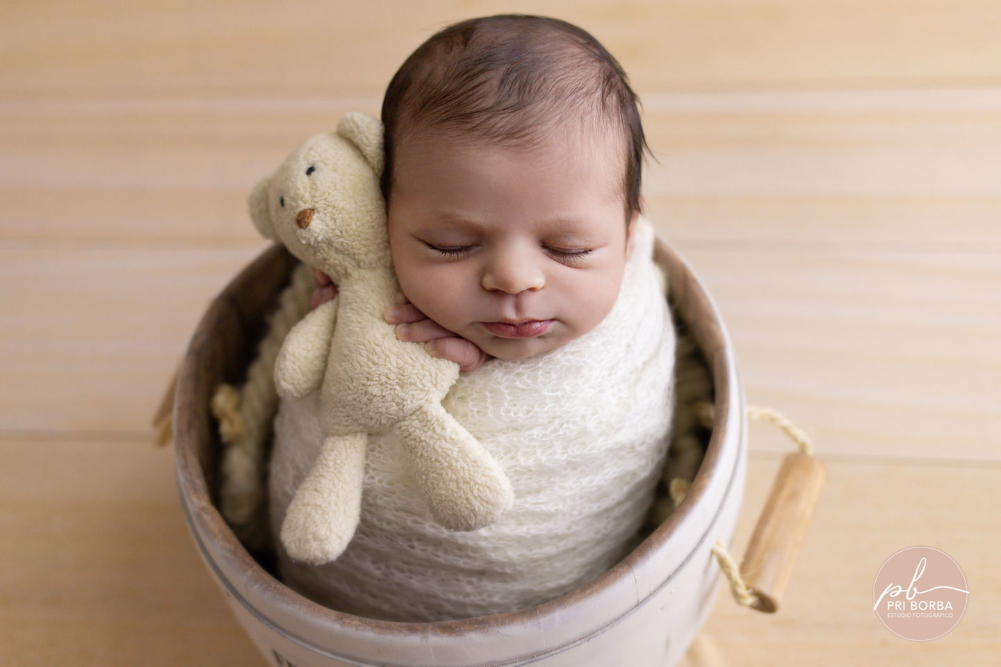 Tom {Newborn} Tom {Newborn}